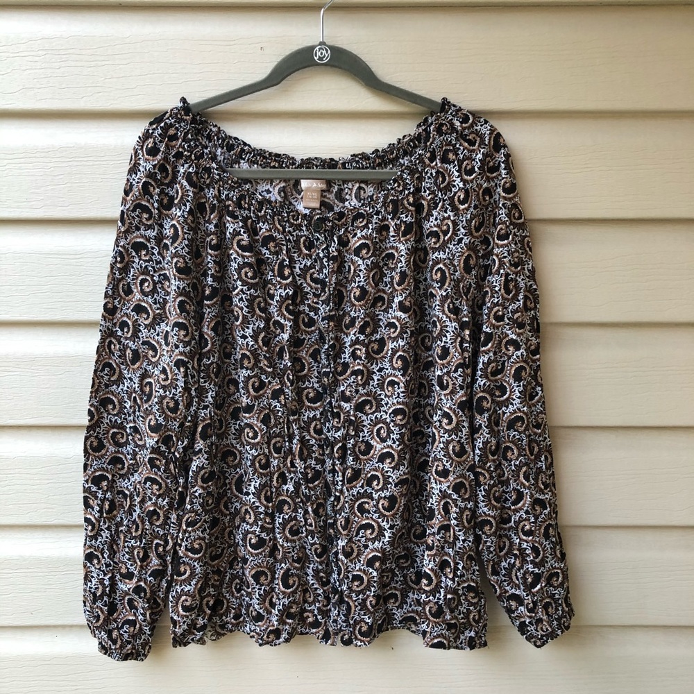 😊 XL White Stag Boho Paisley Print Button Up Top